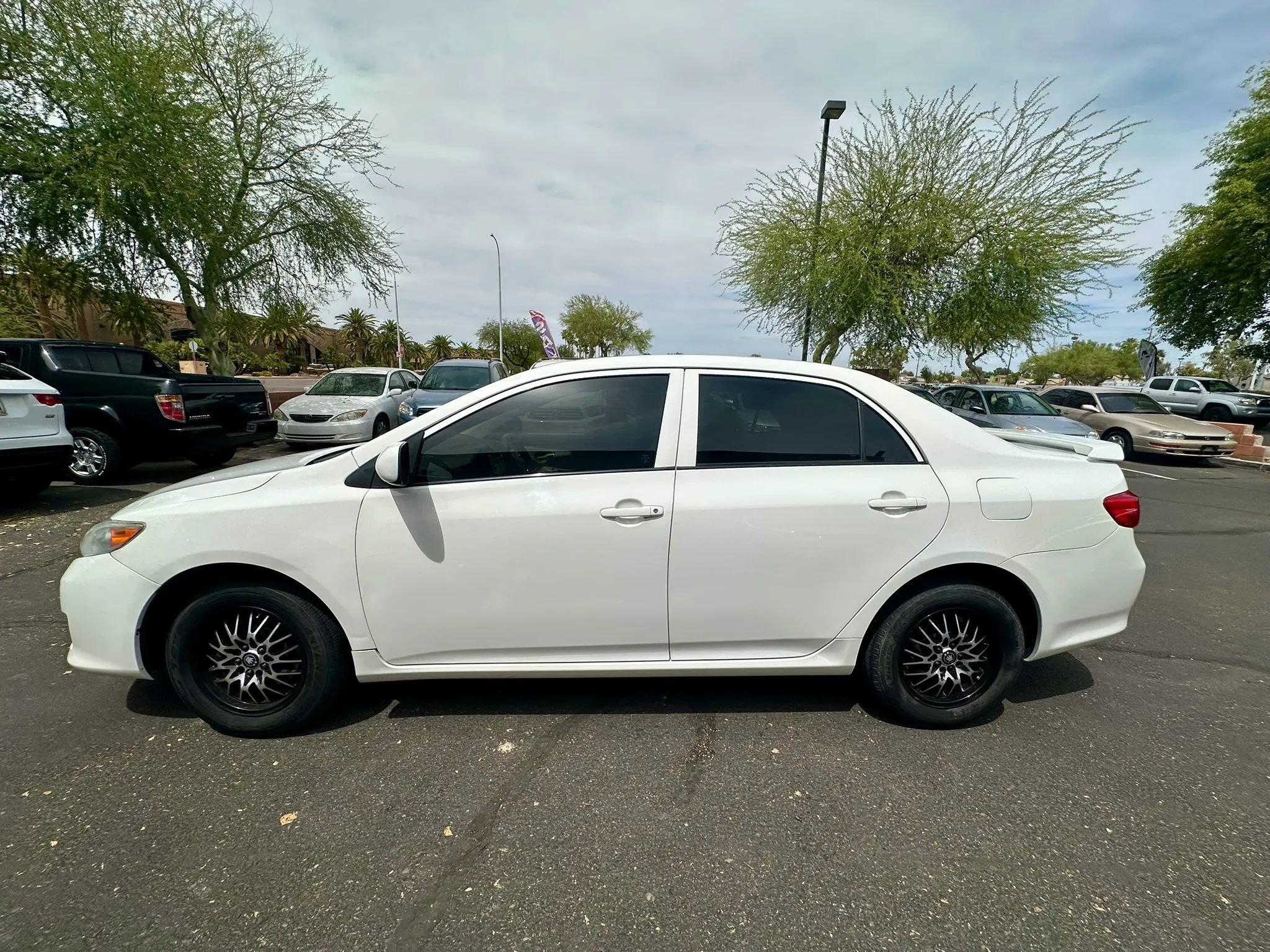 Used 2009 Toyota Corolla S FWD image 4