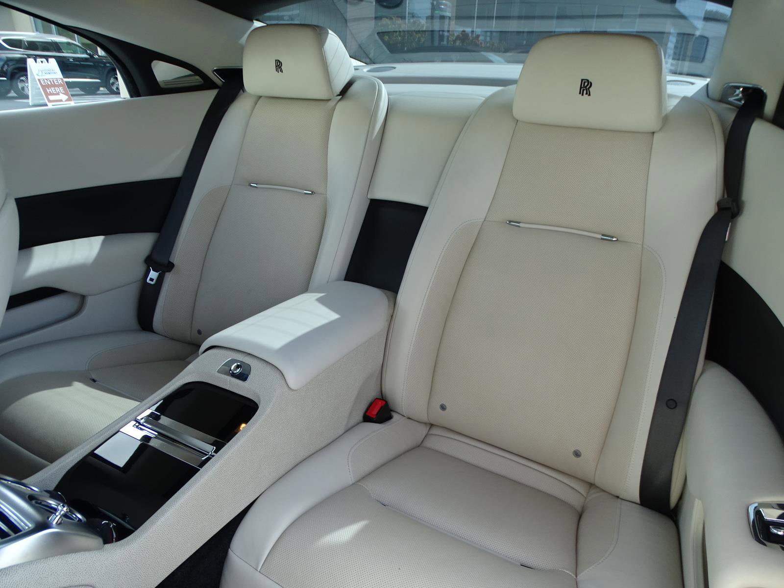Used 2015 Rolls-Royce Wraith RWD image 13