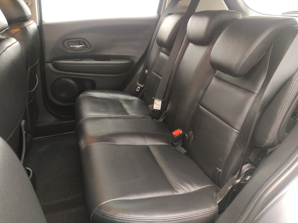 Used 2017 Honda HR-V LX image 18