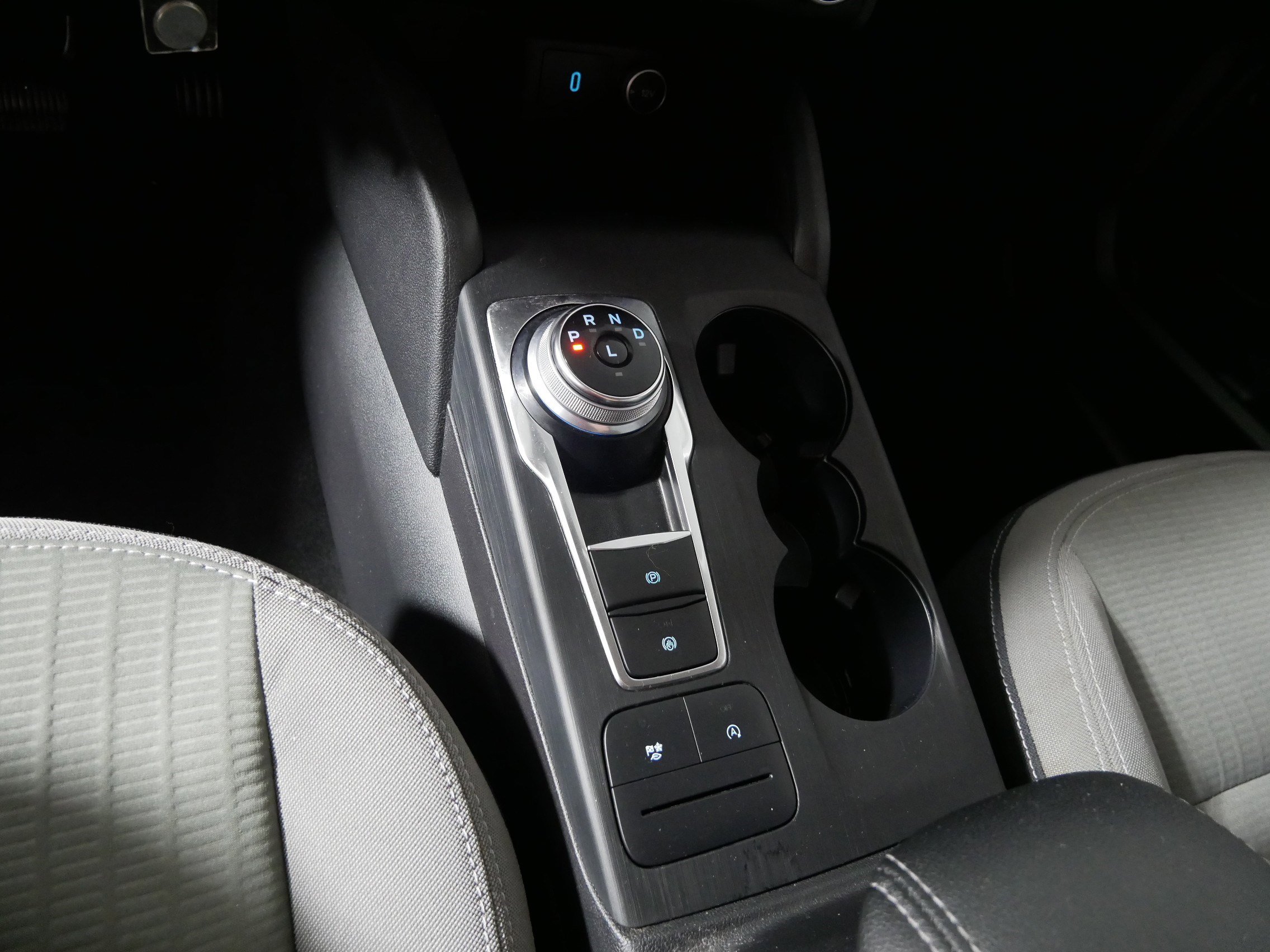 Used 2020 Ford Escape S image 24