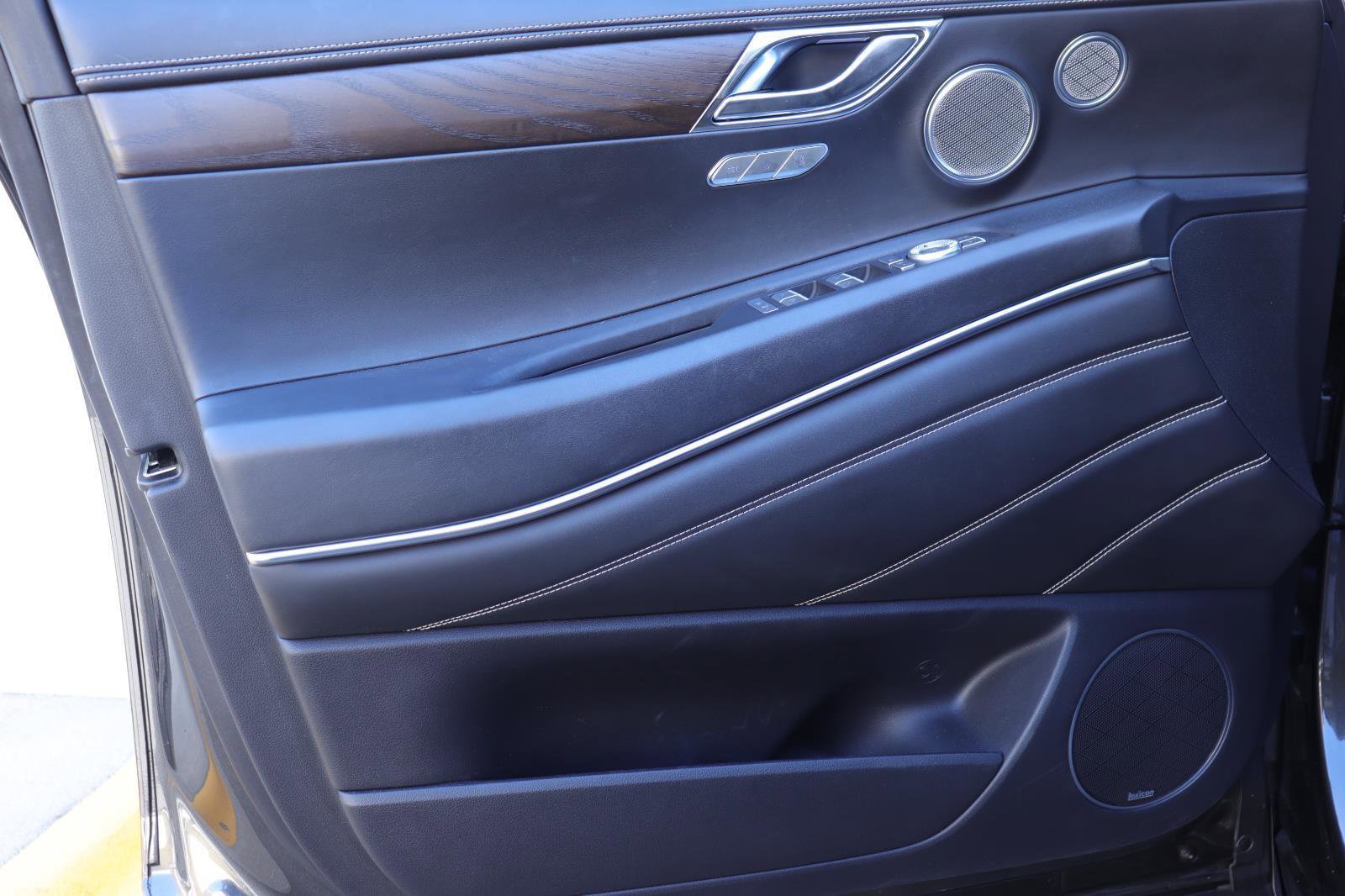 Used 2024 Genesis GV80 3.5T w/ Prestige Package image 11