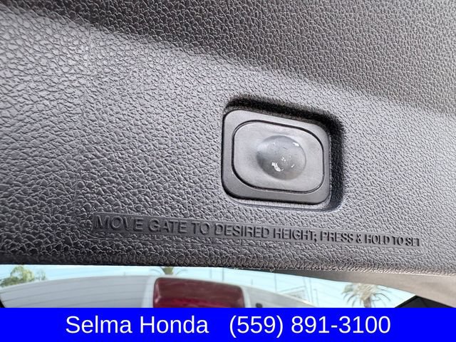 Used 2018 Ford Explorer XLT w/ Equipment Group 202A FWD image 28
