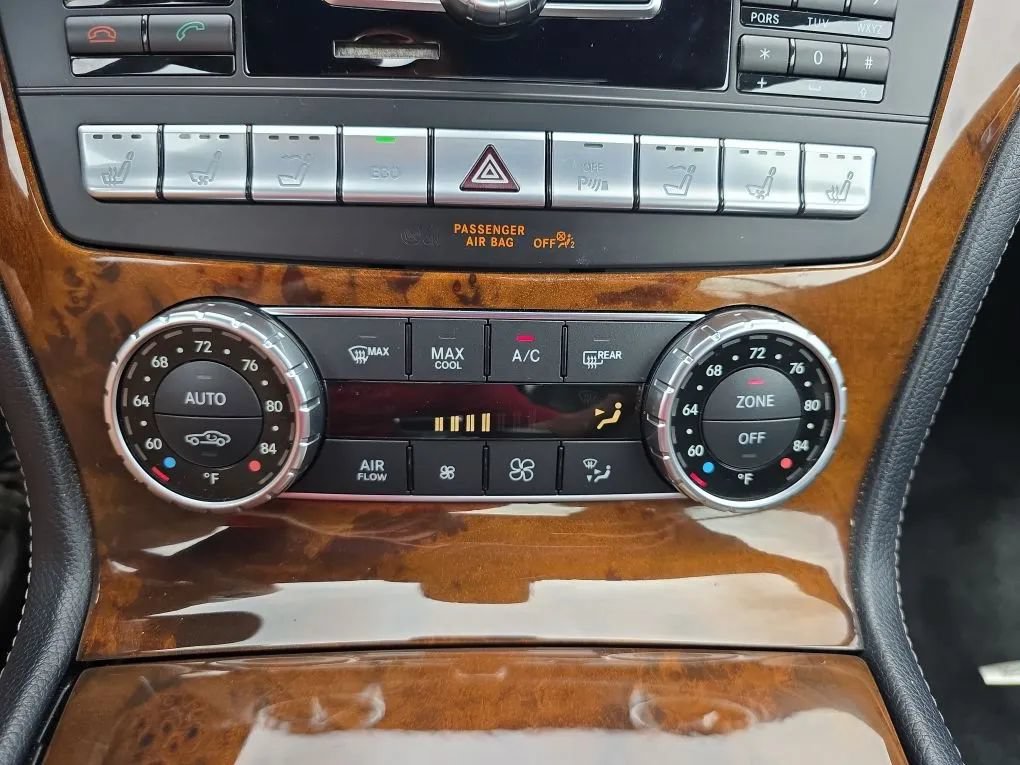 Used 2013 Mercedes-Benz SL 63 AMG image 34