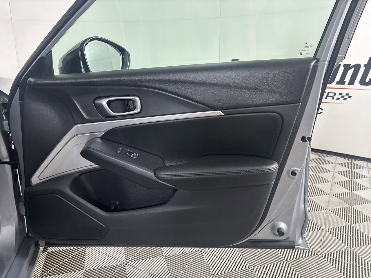 Used 2024 Acura Integra FWD image 27