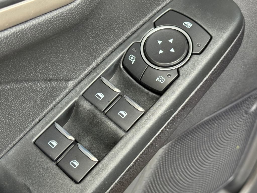 Used 2022 Ford Escape SE w/ Convenience Package image 12