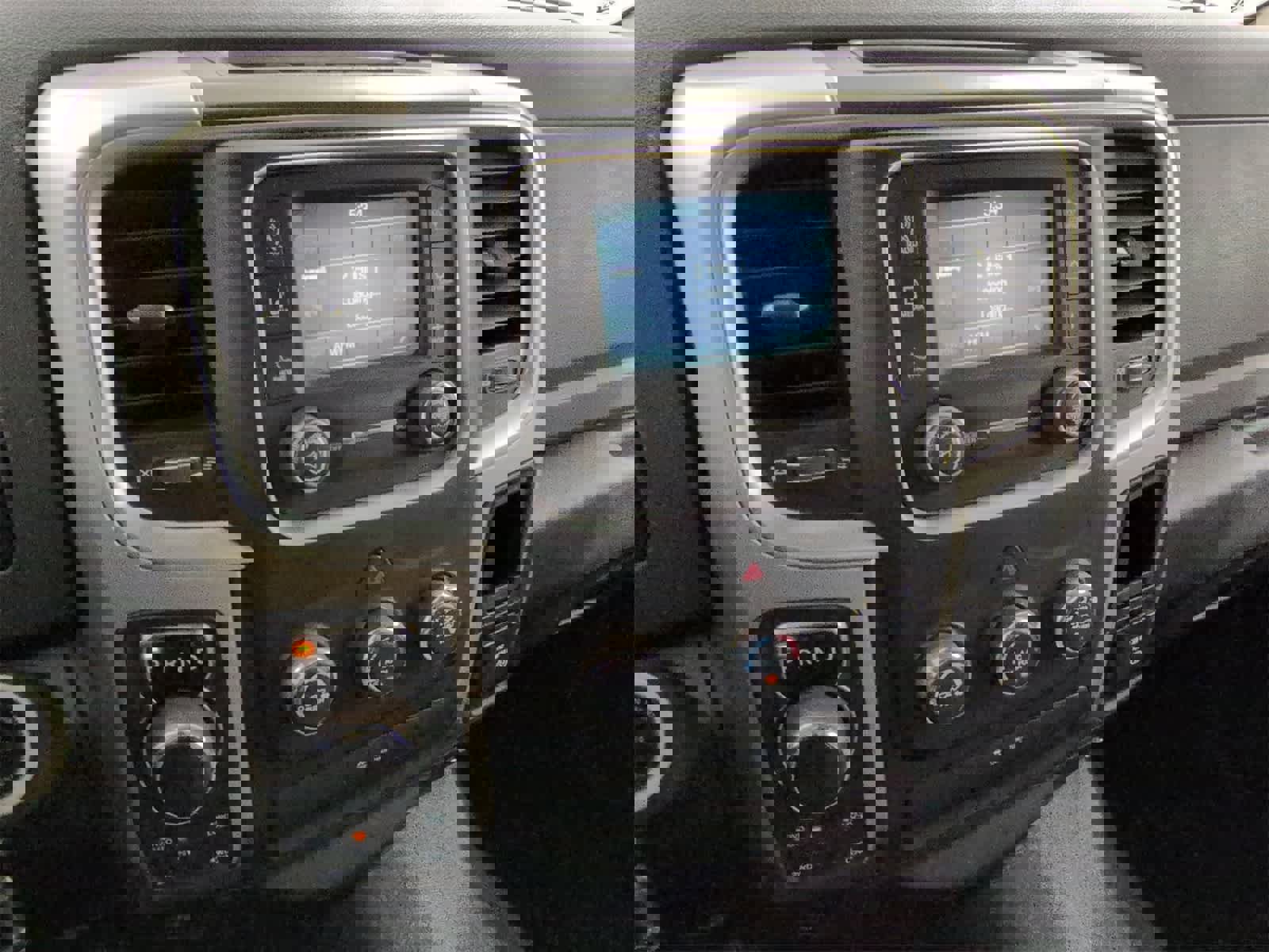 Used 2016 RAM 1500 Big Horn image 27