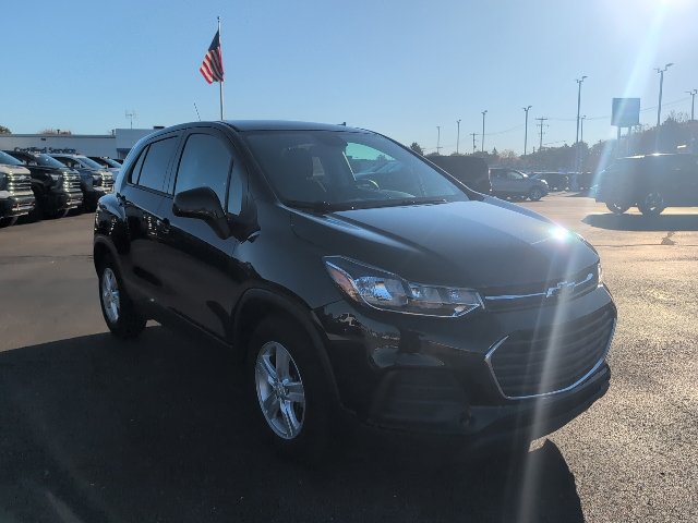 Used 2020 Chevrolet Trax LS w/ Tint and Cruise Package FWD image 10