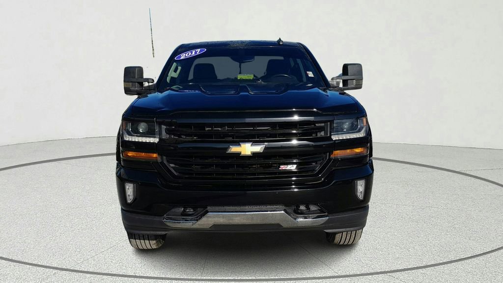 Used 2017 Chevrolet Silverado 1500 LT w/ All Star Edition AWD/4WD image 2