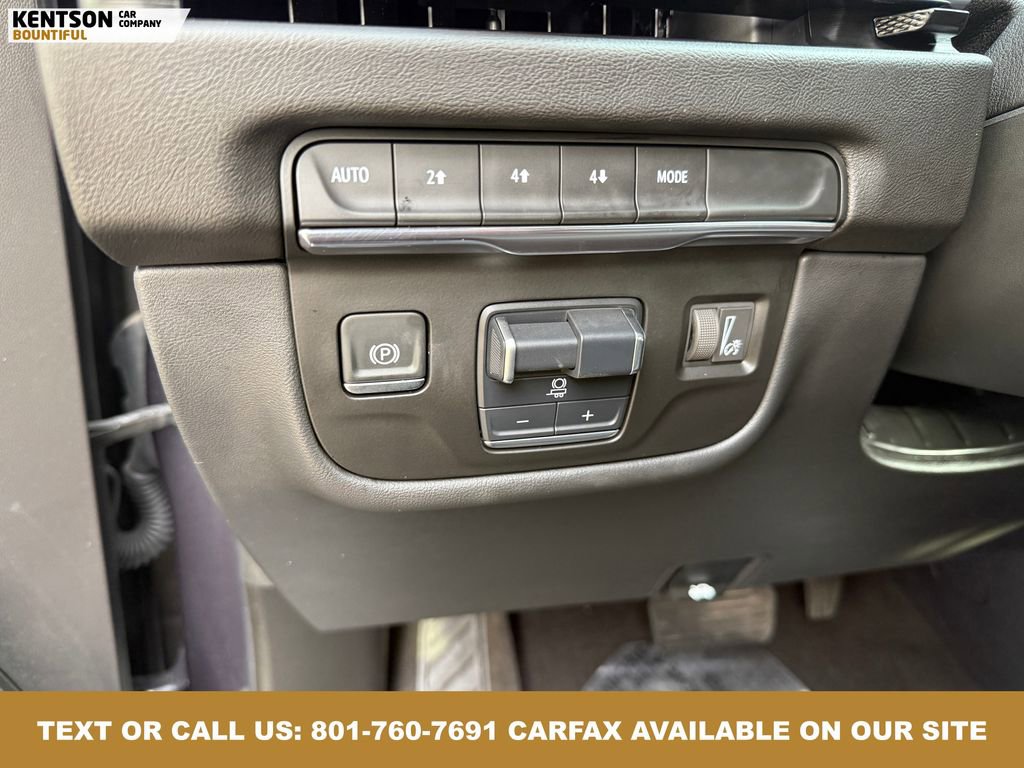 Used 2025 Cadillac Escalade ESV Sport w/ LPO, ONYX Package image 23