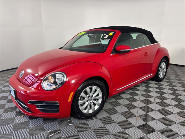 Used 2018 Volkswagen Beetle 2.0T S image 28