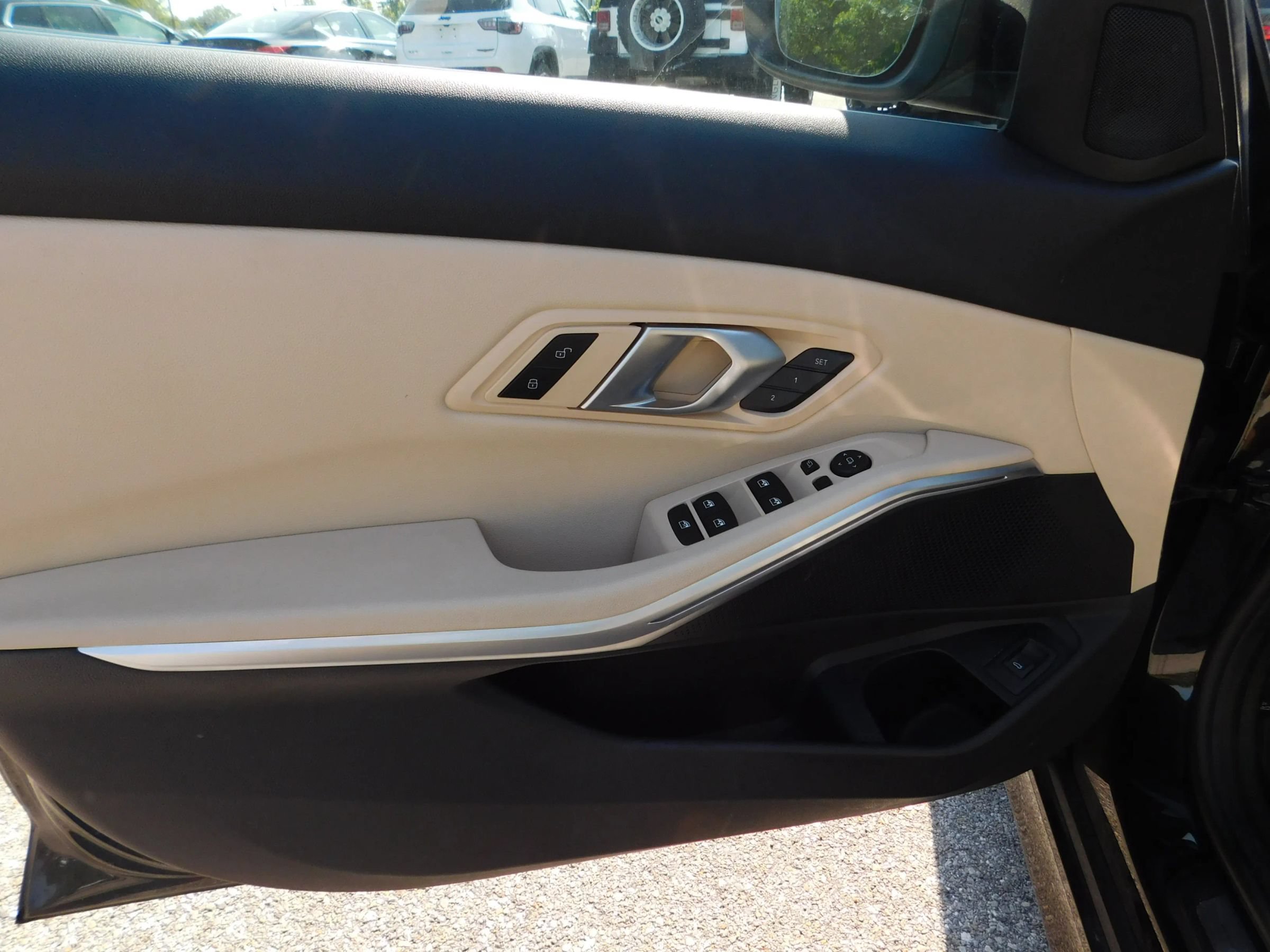 Used 2025 BMW 330i Sedan RWD image 11