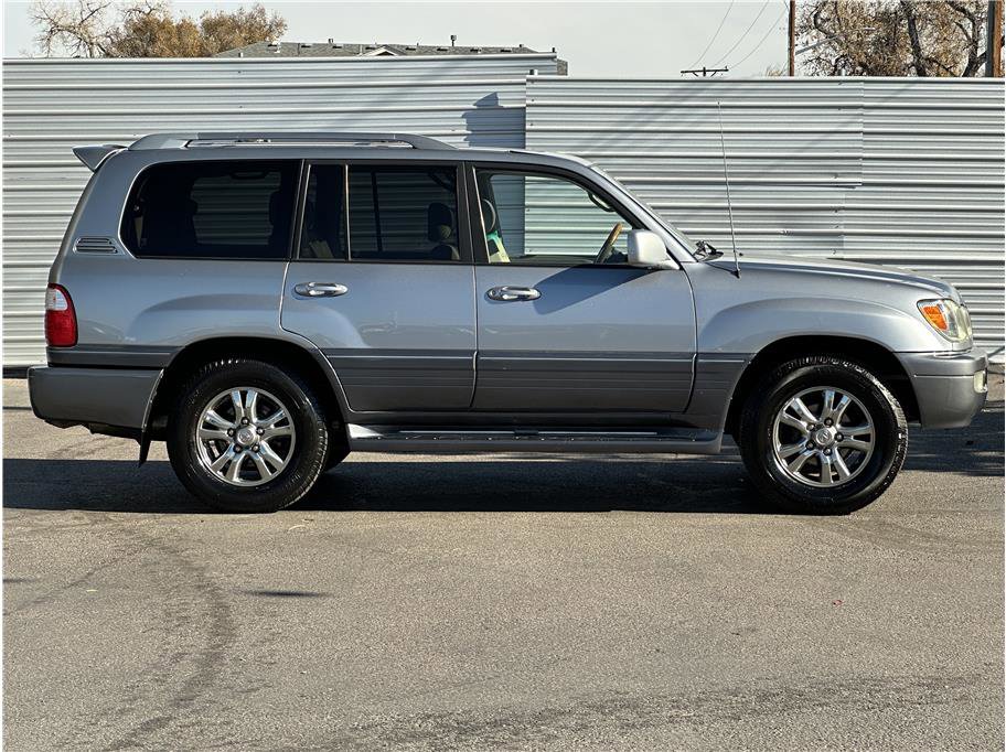 Used 2005 Lexus LX 470 4WD image 9