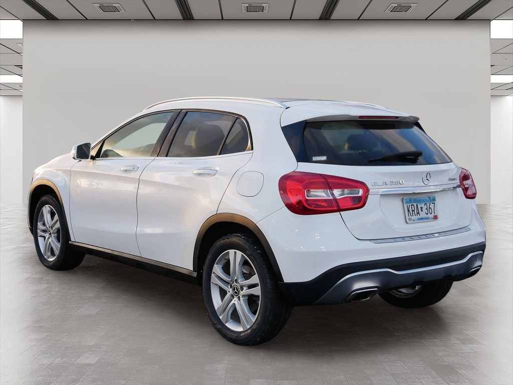 Used 2020 Mercedes-Benz GLA 250 4MATIC image 4