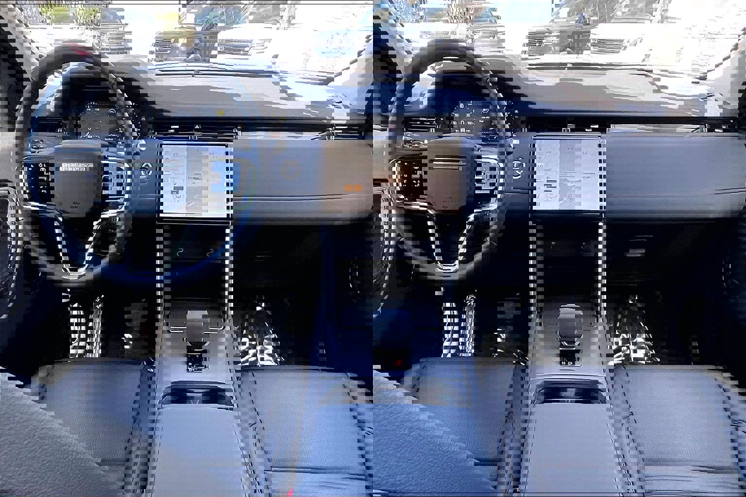 Certified 2025 Land Rover Discovery Sport S image 15