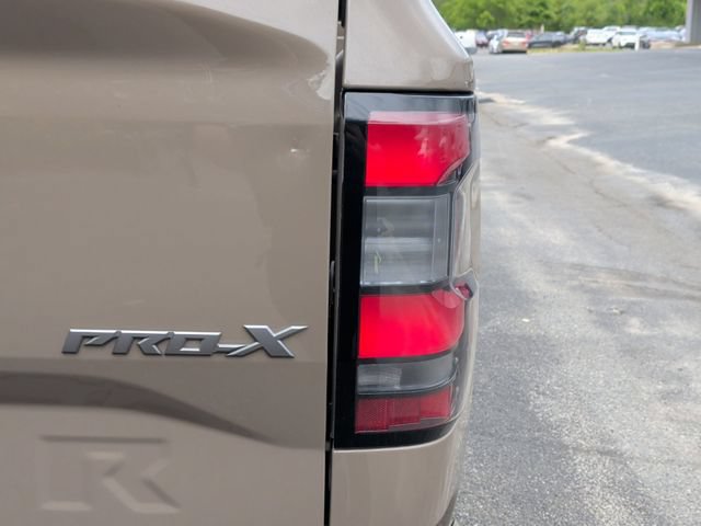 Used 2023 Nissan Frontier Pro-X w/ Tow Package RWD image 11