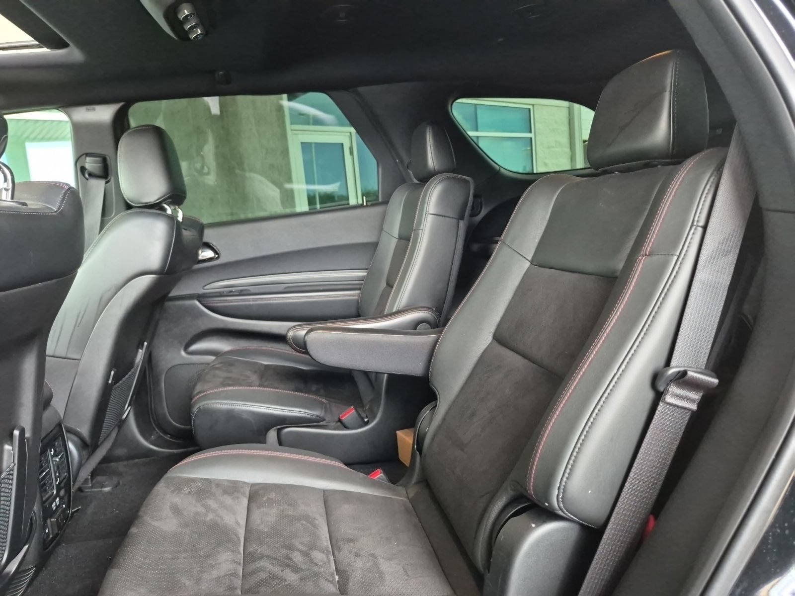 Used 2021 Dodge Durango R/T w/ Technology Group AWD/4WD image 11