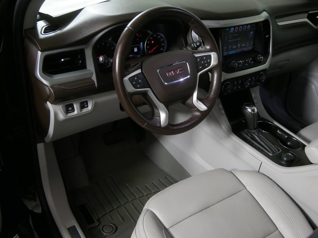 Used 2017 GMC Acadia SLT AWD/4WD image 15