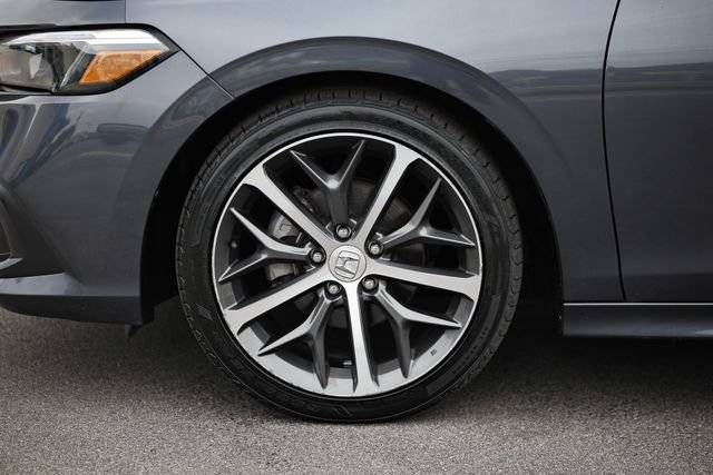 Used 2023 Honda Civic Touring image 4