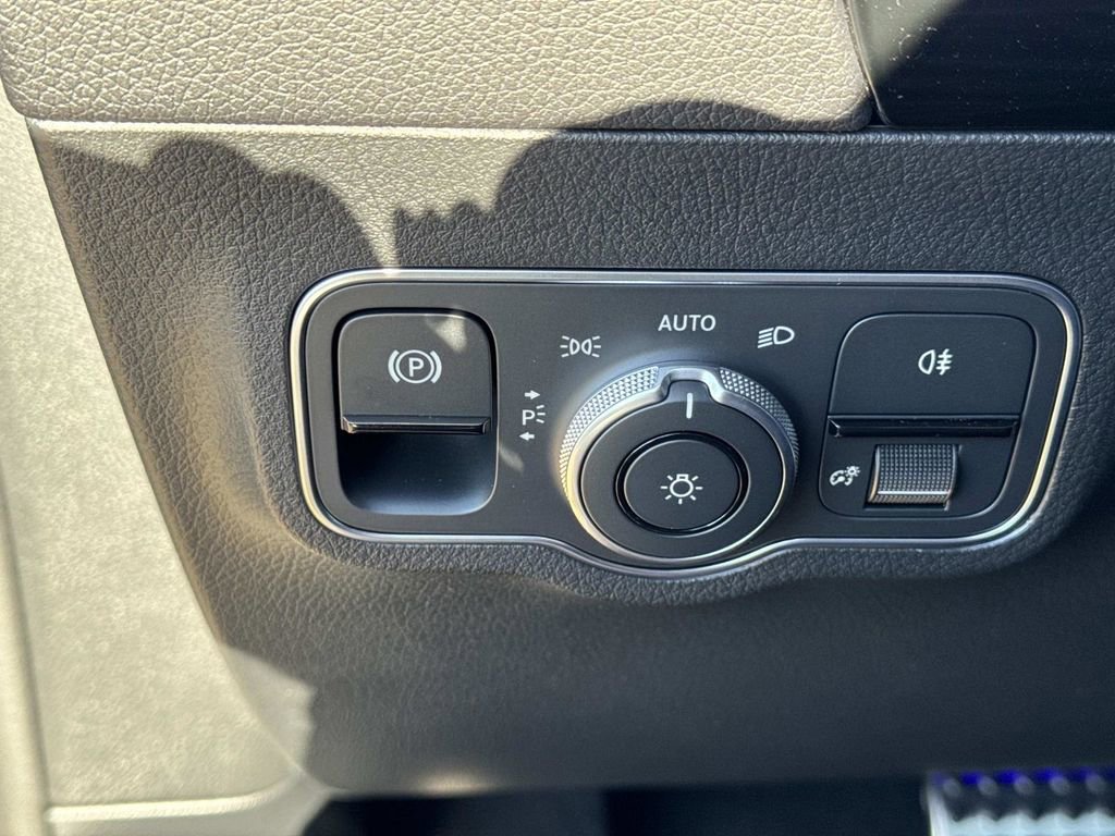 New 2026 Mercedes-Benz GLA 250 4MATIC image 29