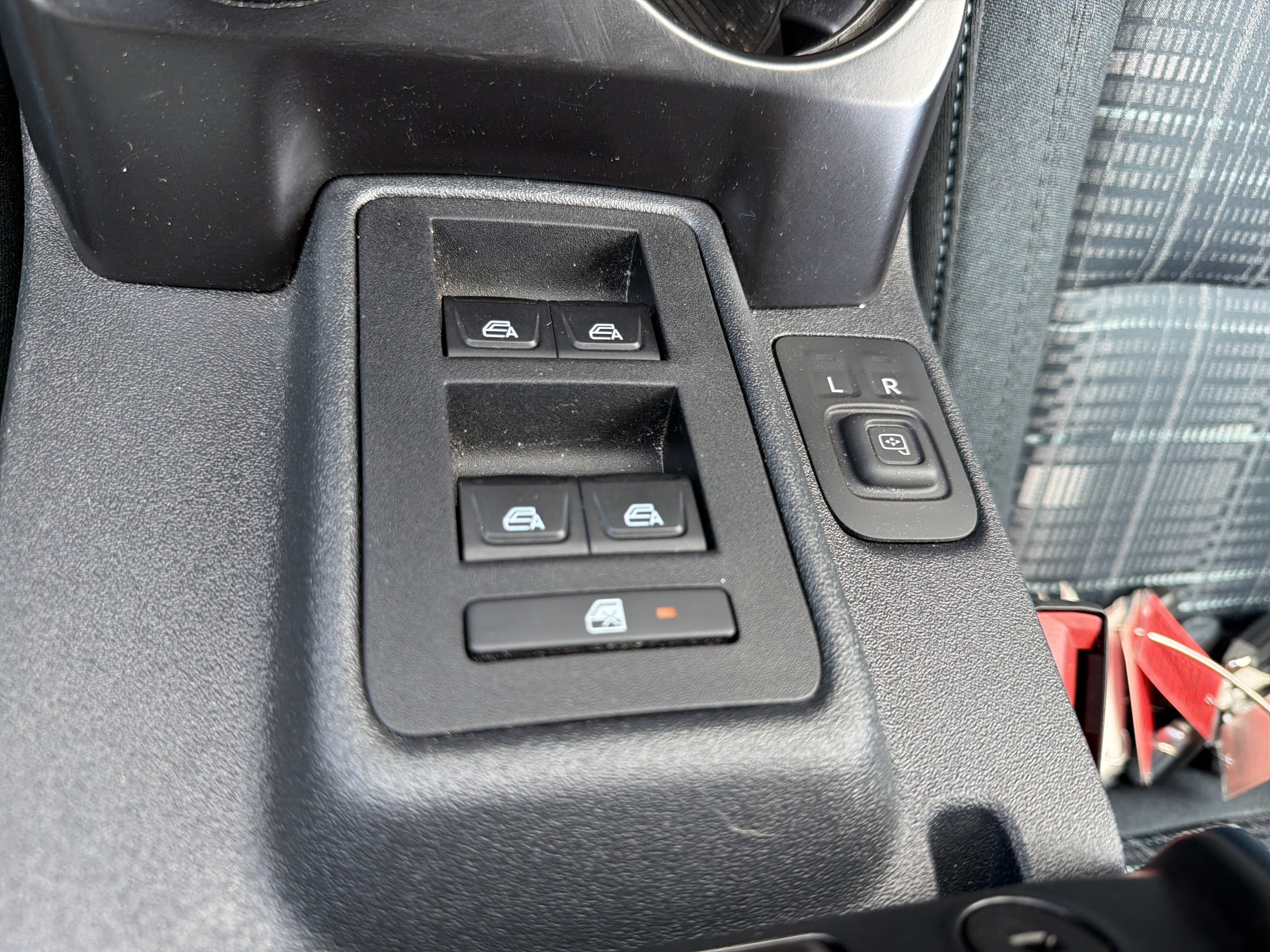 Used 2025 Ford Bronco Heritage Edition AWD/4WD image 21