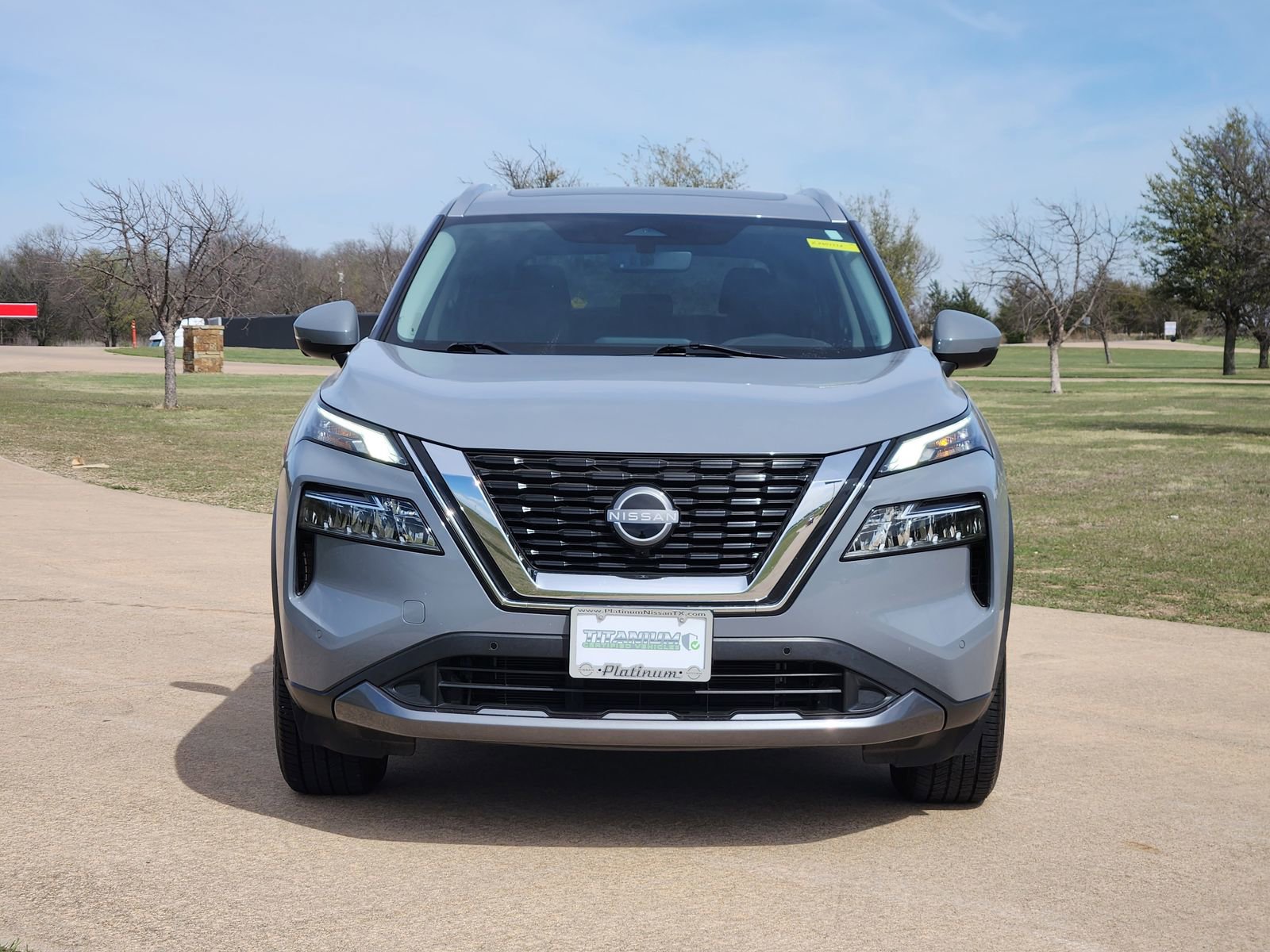 Used 2023 Nissan Rogue SL w/ SL Premium Package image 6