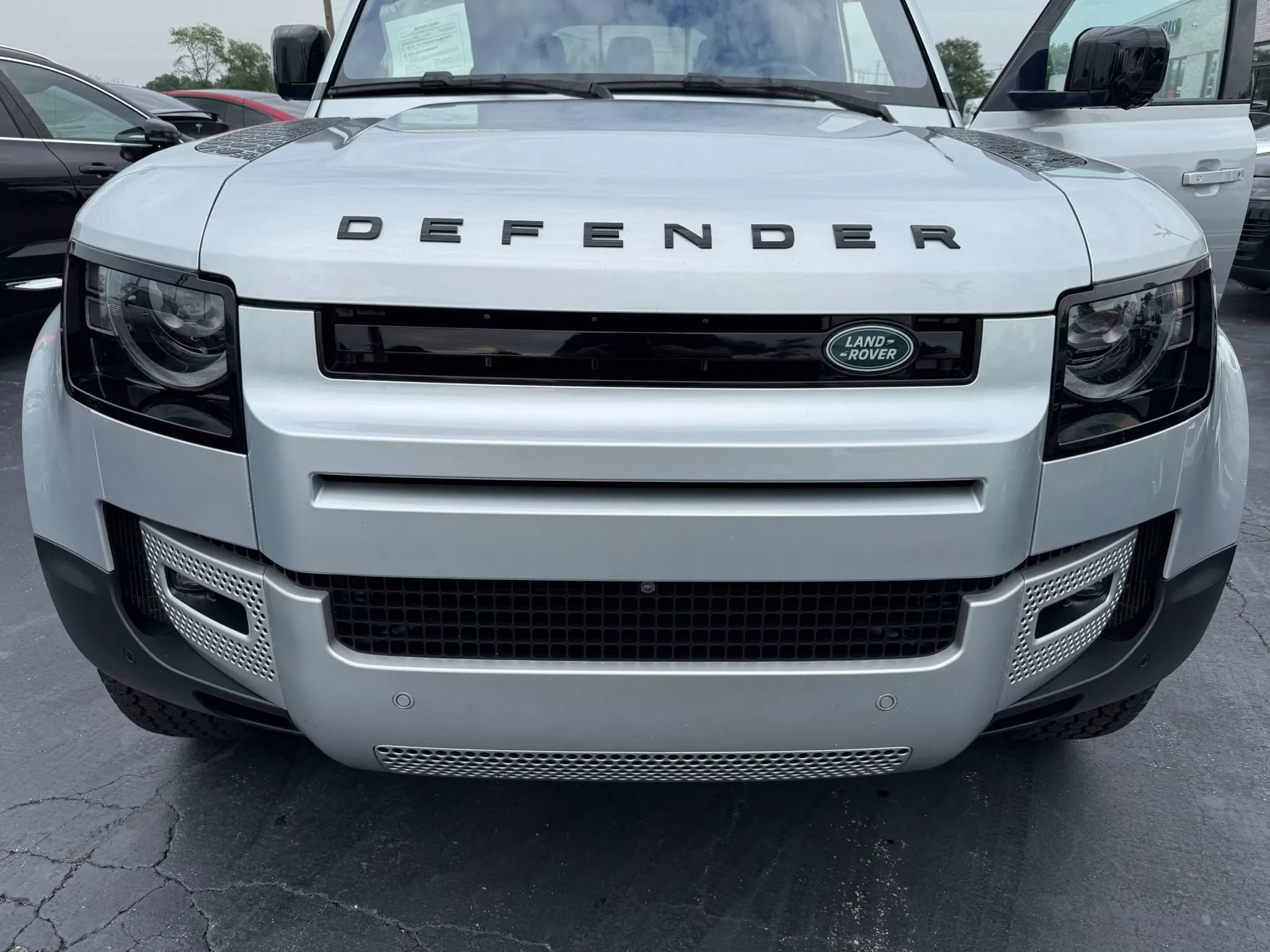 Used 2020 Land Rover Defender 110 HSE AWD/4WD image 63
