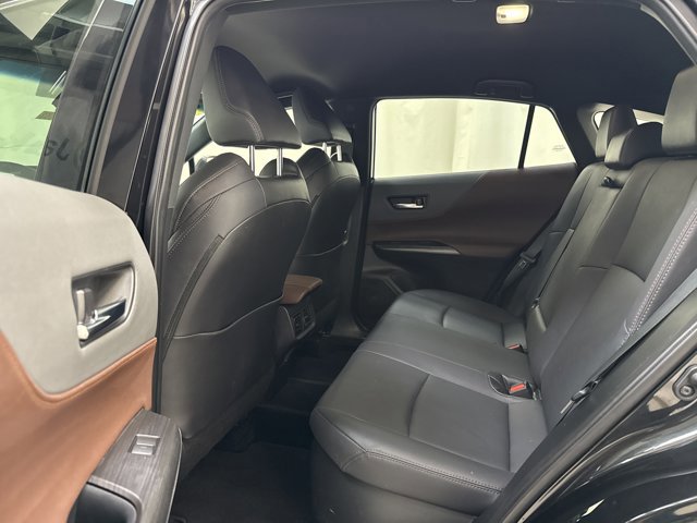 Used 2022 Toyota Venza XLE image 14