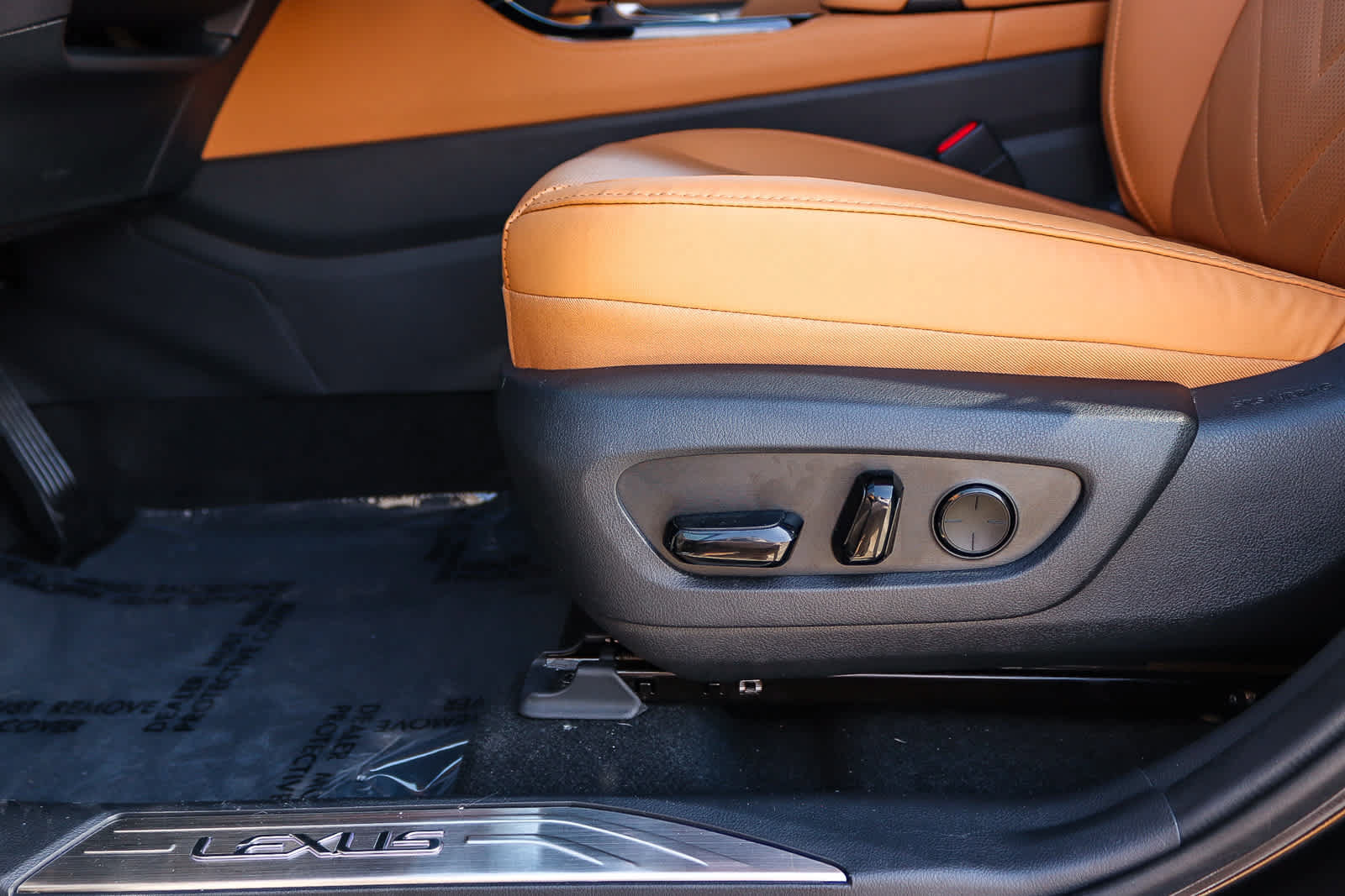 Used 2024 Lexus NX 350 AWD w/ Vision Package image 26