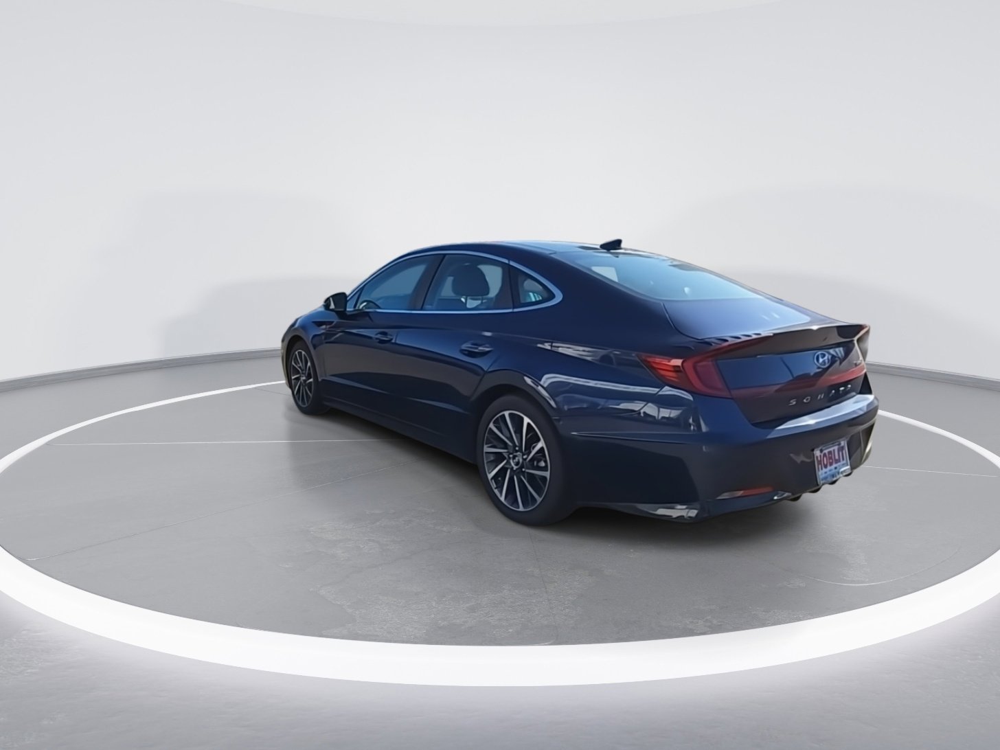 Used 2022 Hyundai Sonata Limited w/ Preferred Accessory Package image 6