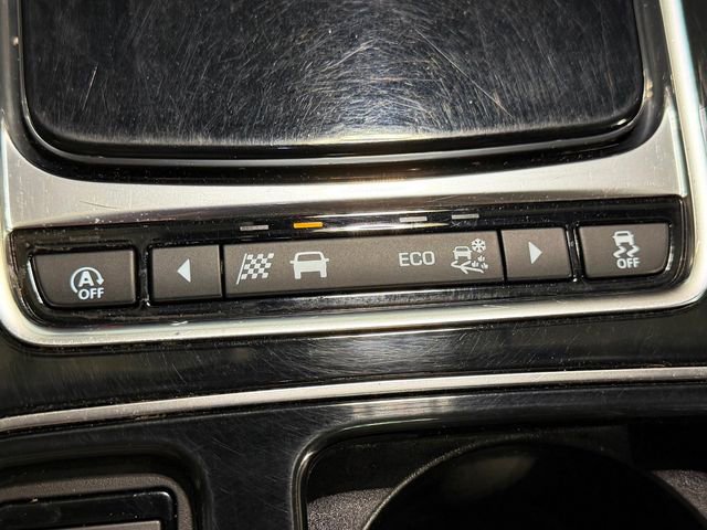 Used 2018 Jaguar F-PACE S image 37