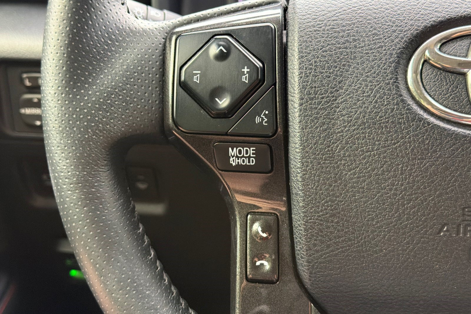 Used 2022 Toyota 4Runner TRD Pro AWD/4WD image 30
