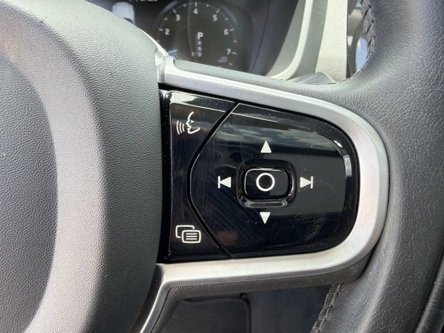 Used 2021 Volvo S60 T5 Momentum w/ Premium Package FWD image 24