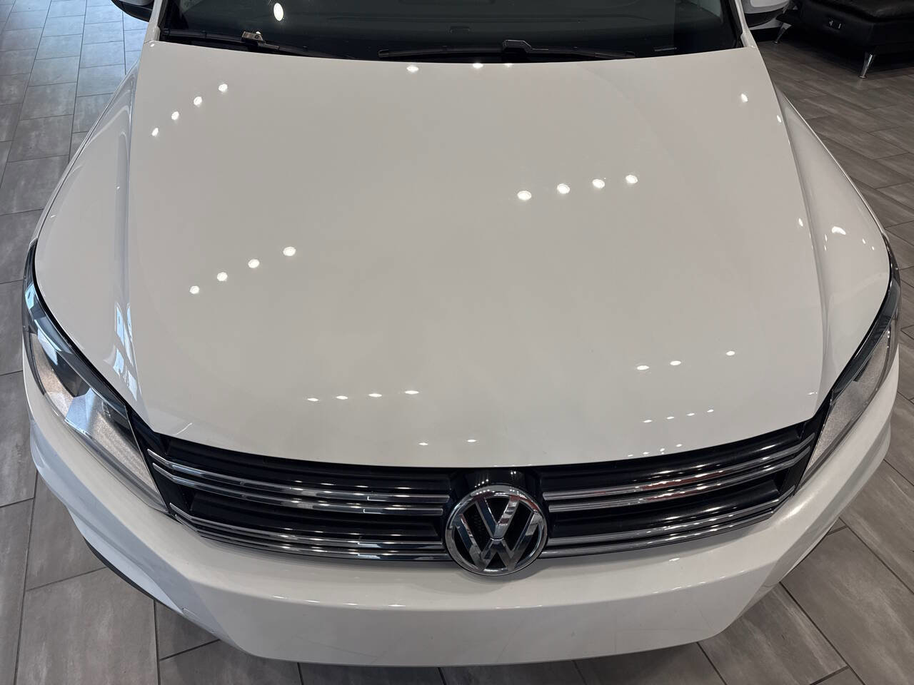 Used 2017 Volkswagen Tiguan Limited w/ Premium Package FWD image 10
