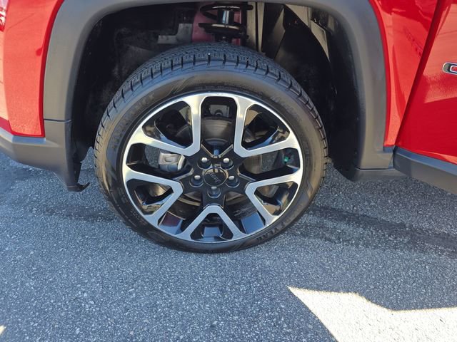 Used 2018 Jeep Compass Limited w/ Navigation Group AWD/4WD image 21