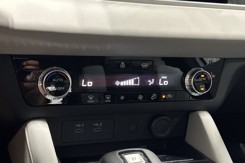 New 2026 Mitsubishi Outlander SE AWD/4WD image 21