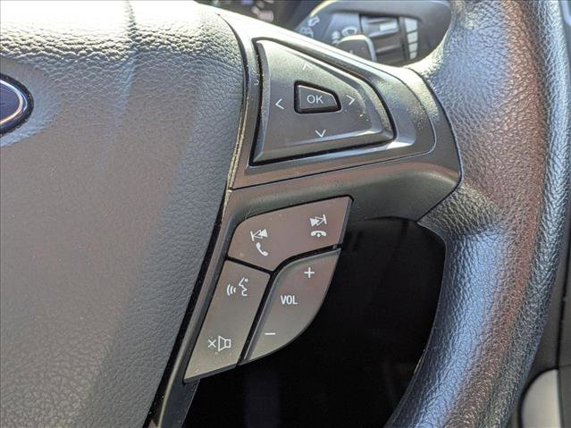 Used 2016 Ford Edge SE image 12