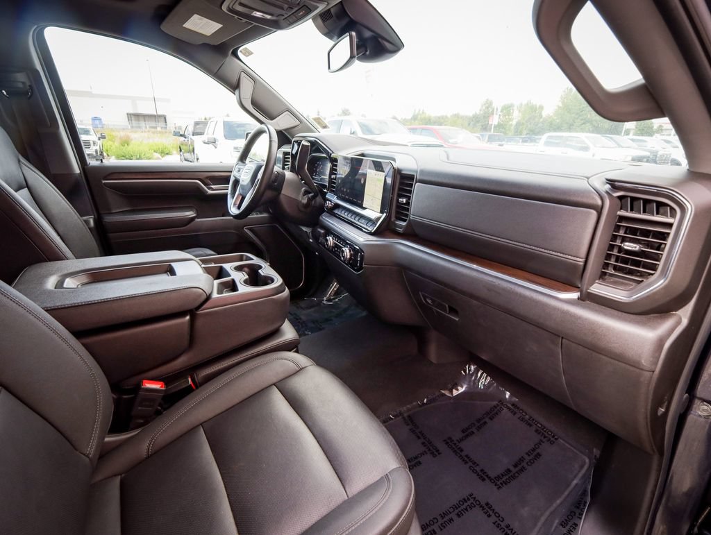 Used 2025 GMC Sierra 1500 SLT AWD/4WD image 22