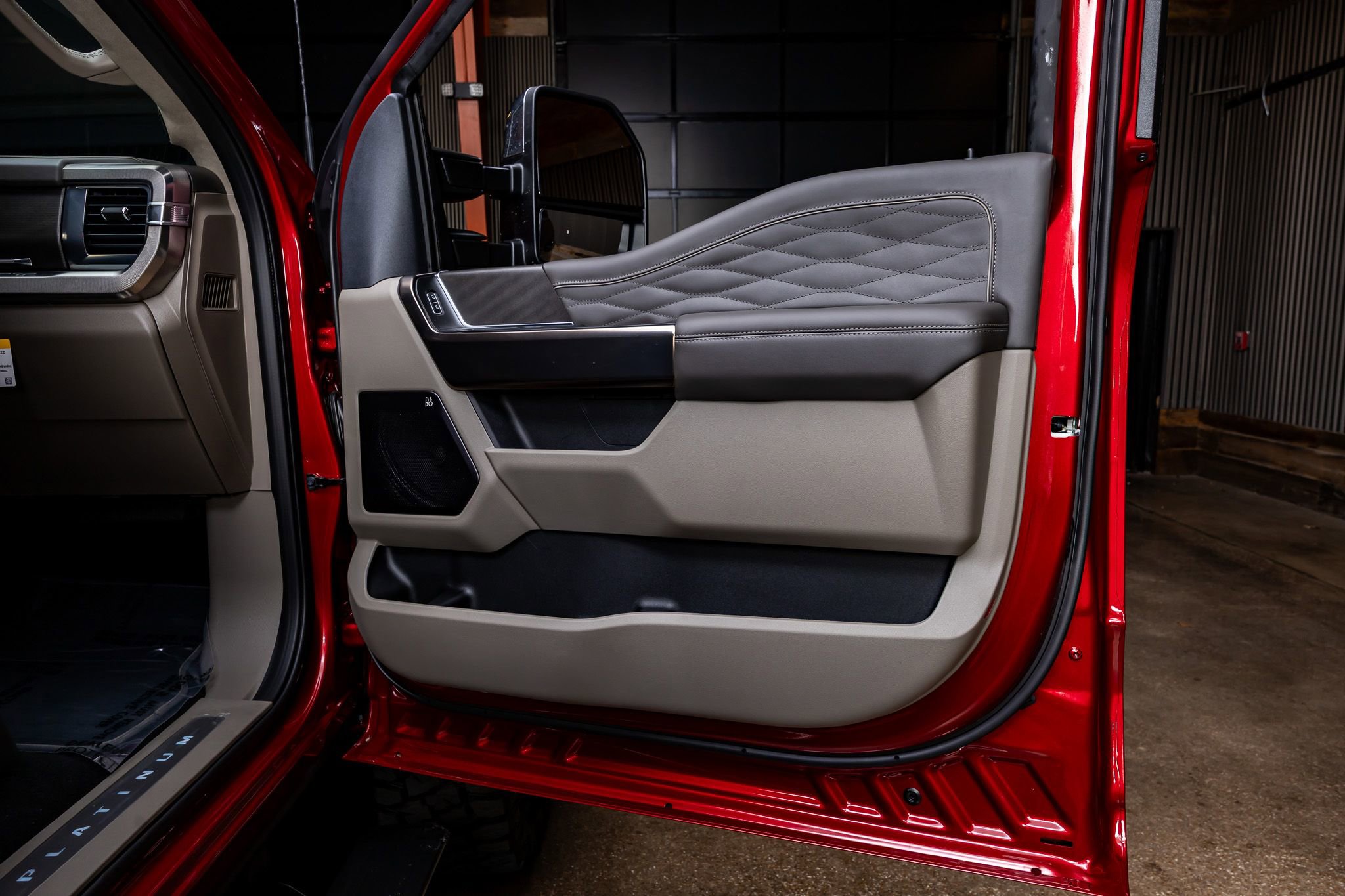 Used 2026 Ford F450 Platinum w/ Platinum Plus Package image 36