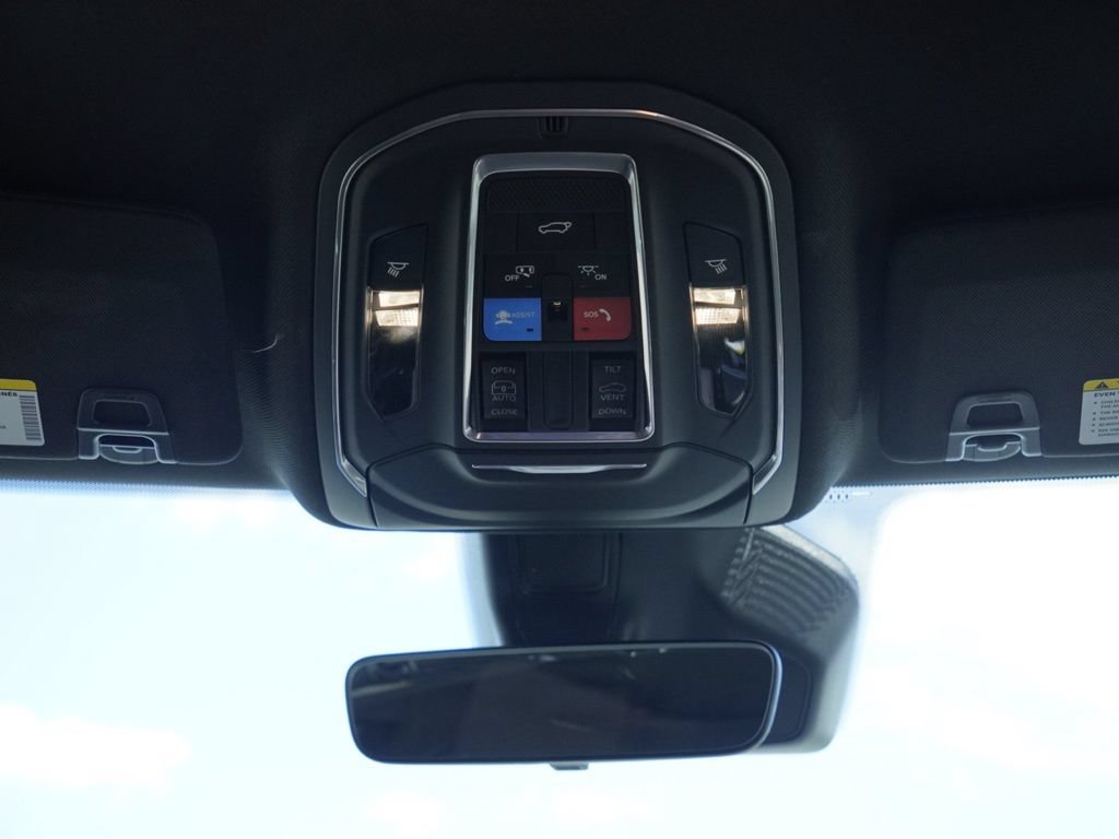 New 2026 Jeep Grand Cherokee Altitude AWD/4WD image 29