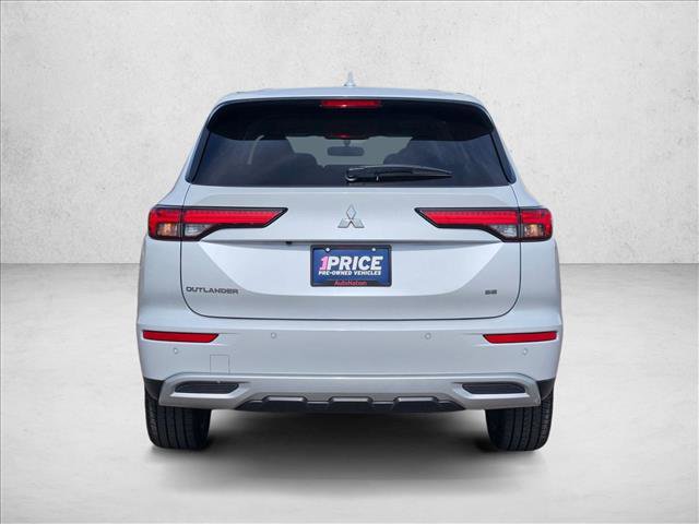 Used 2024 Mitsubishi Outlander SE image 7