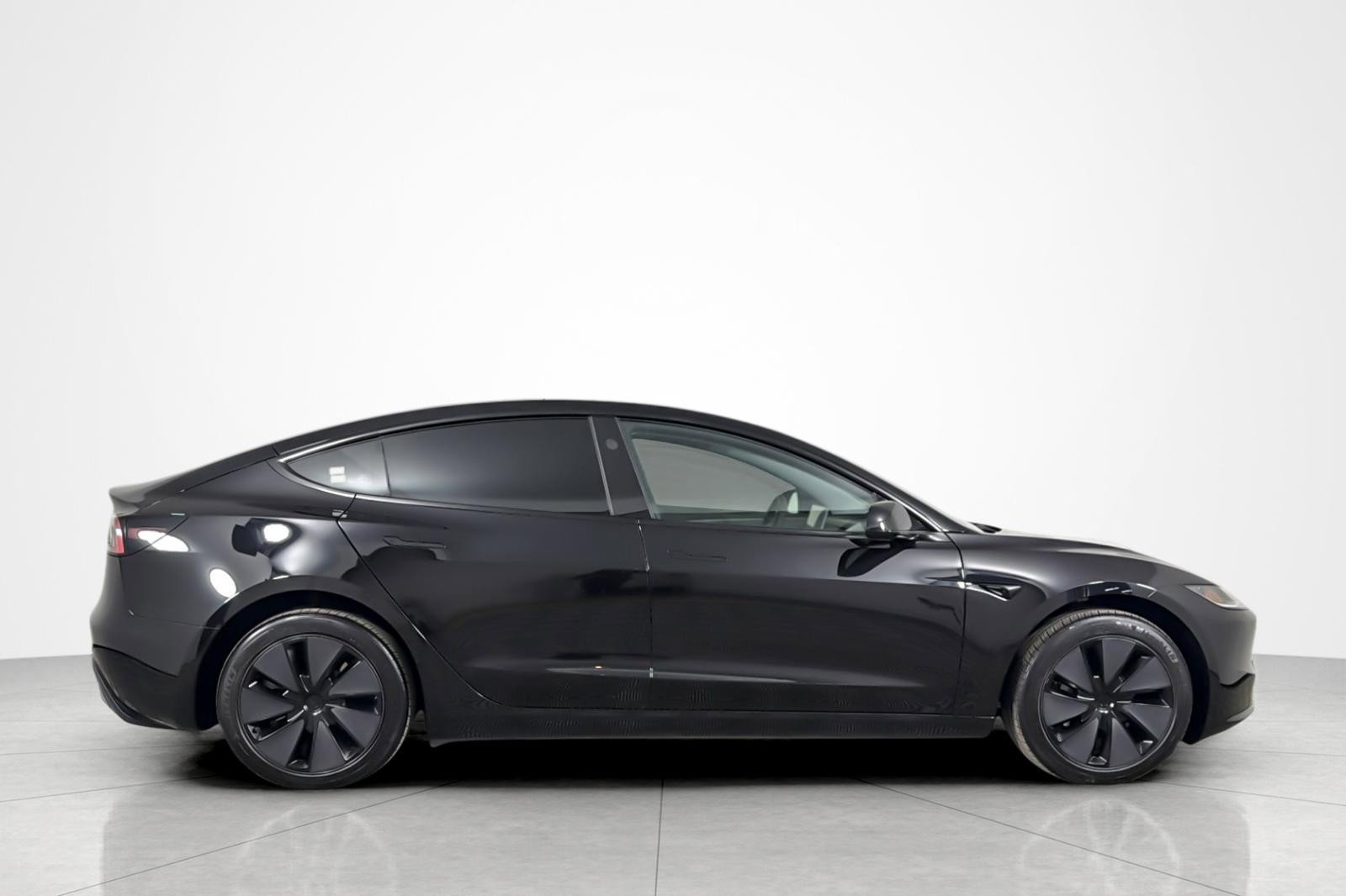 Used 2025 Tesla Model 3 Long Range image 6
