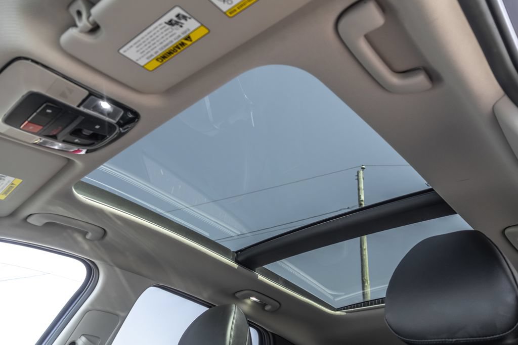 Used 2023 Hyundai Tucson Limited FWD image 16