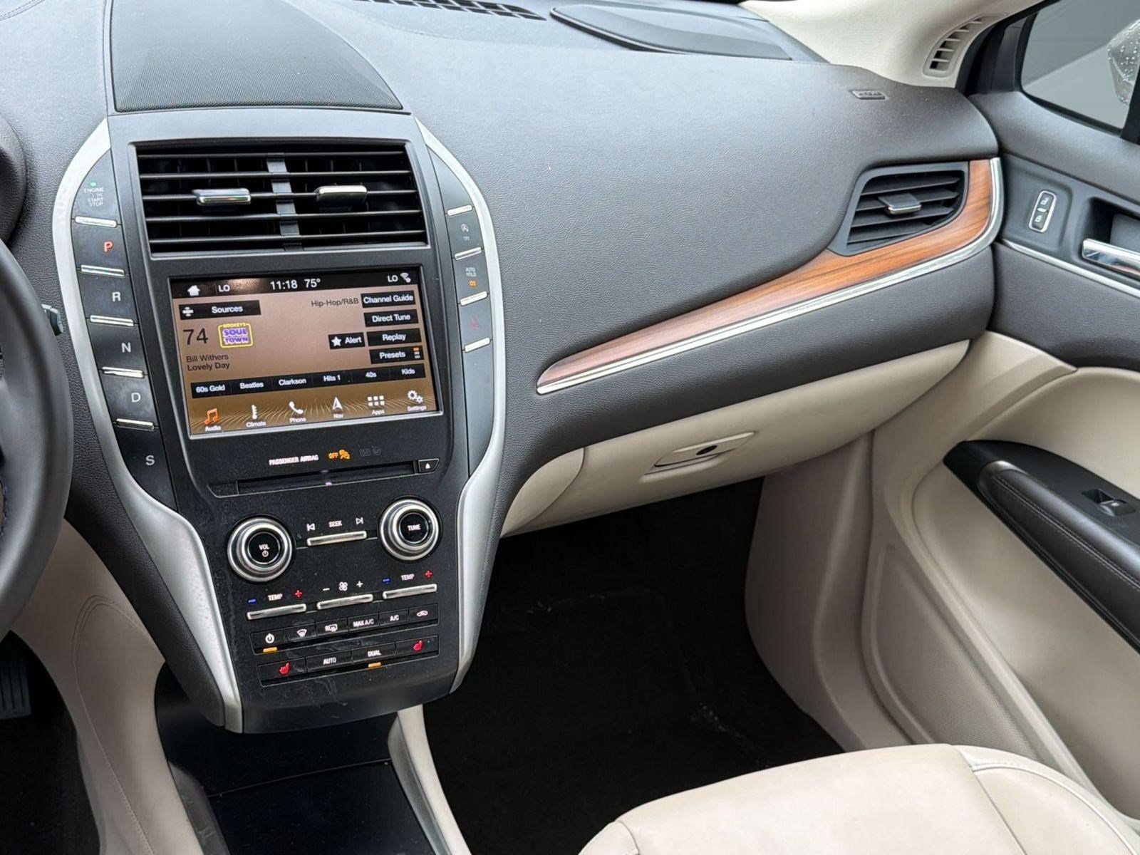 Used 2019 Lincoln MKC Select w/ Select Plus Package FWD image 27
