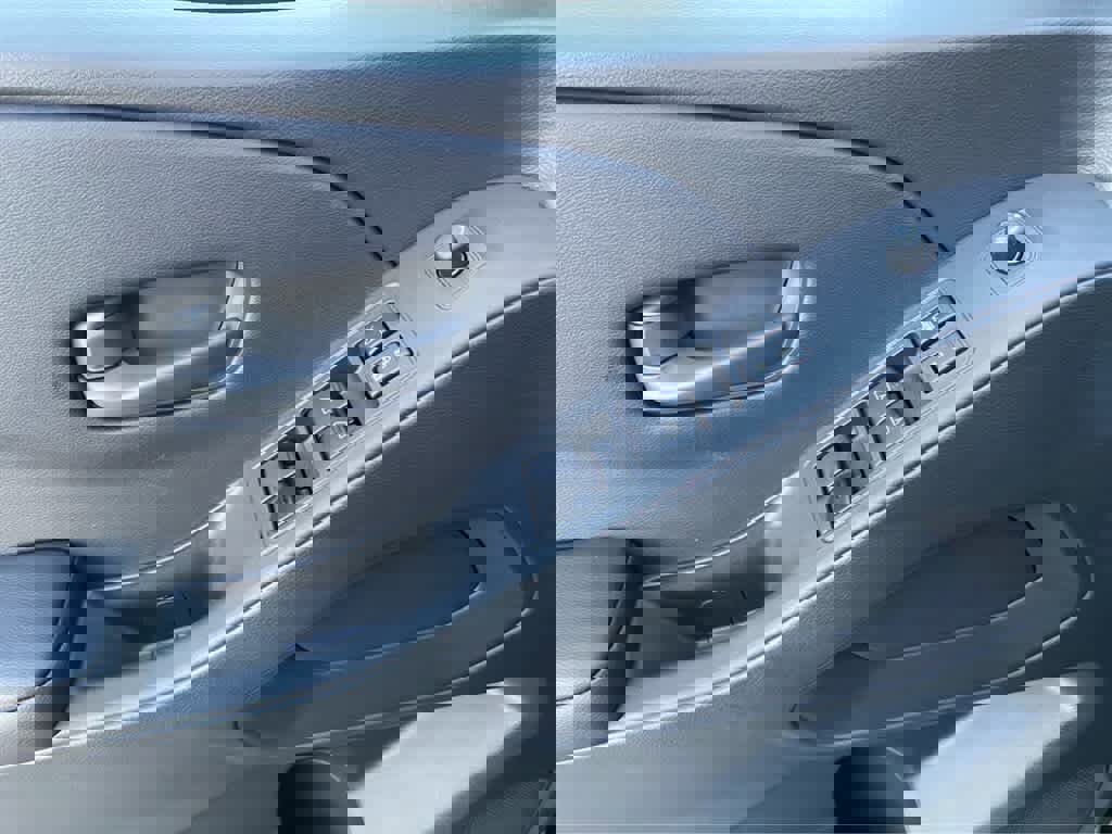 New 2026 Nissan Frontier SV w/ All-Weather Content Package image 10