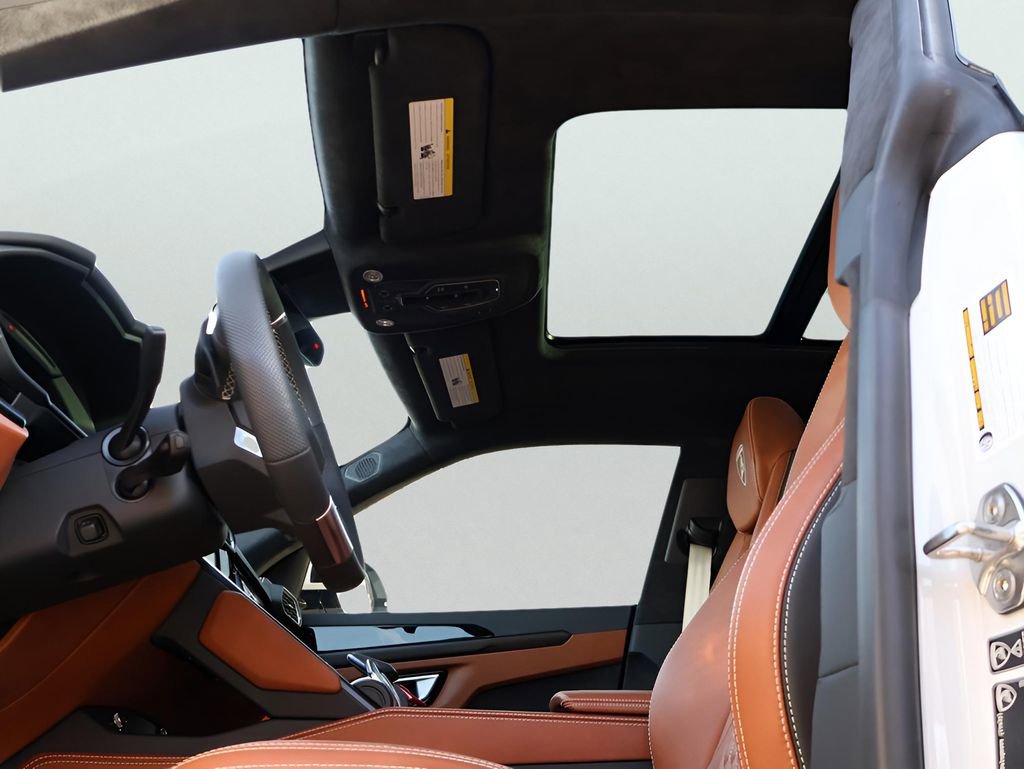 Used 2024 Lamborghini Urus S image 41