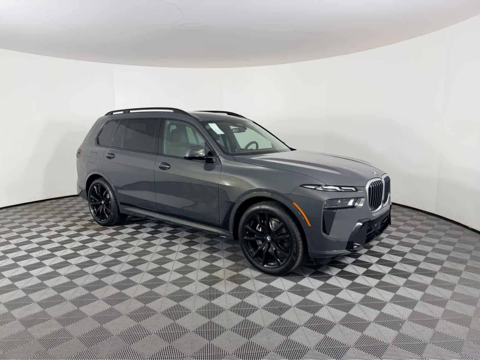 New 2026 BMW X7 xDrive40i w/ M Sport Package image 2