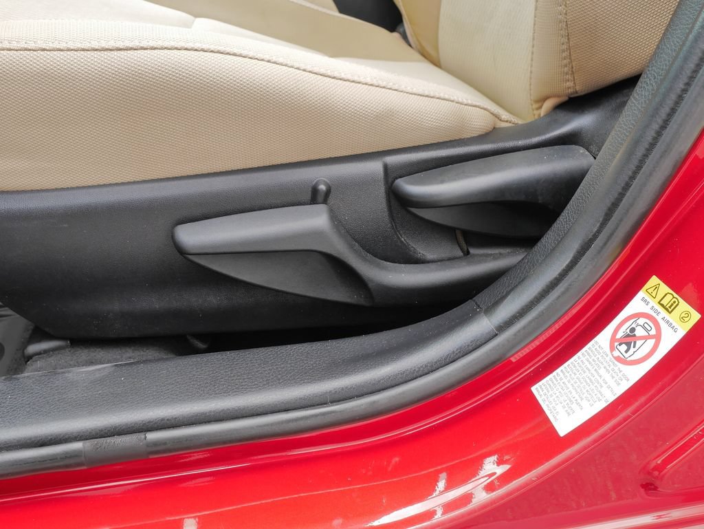 Used 2017 Toyota Corolla LE FWD image 20