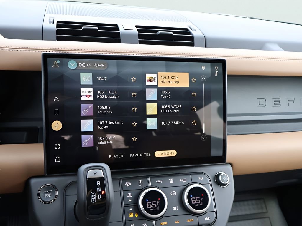 New 2026 Land Rover Defender 110 X-Dynamic SE image 21