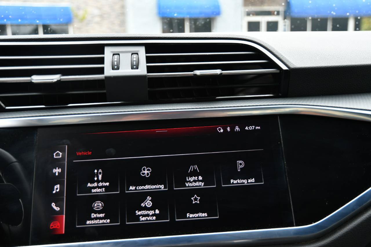 Used 2024 Audi Q3 2.0T Premium AWD/4WD image 18