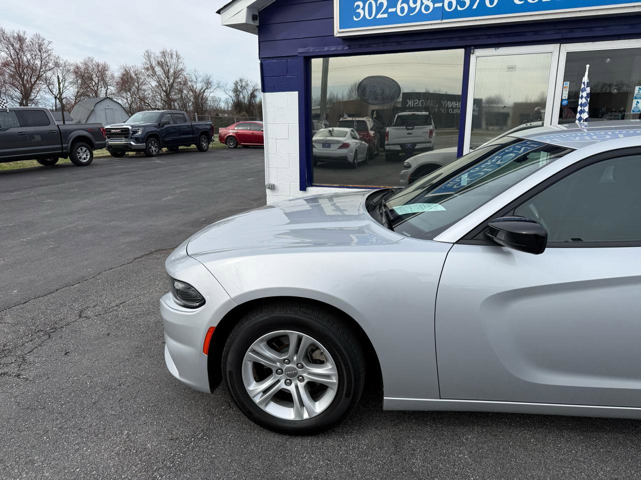 Used 2023 Dodge Charger SXT image 3